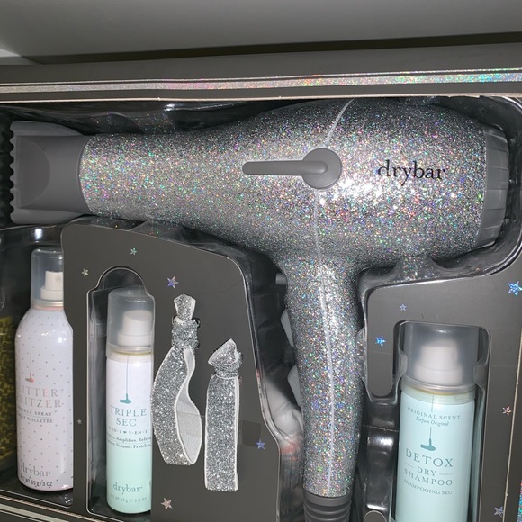 DryBar Glitter Gang bundle ! - Picture 6 of 7